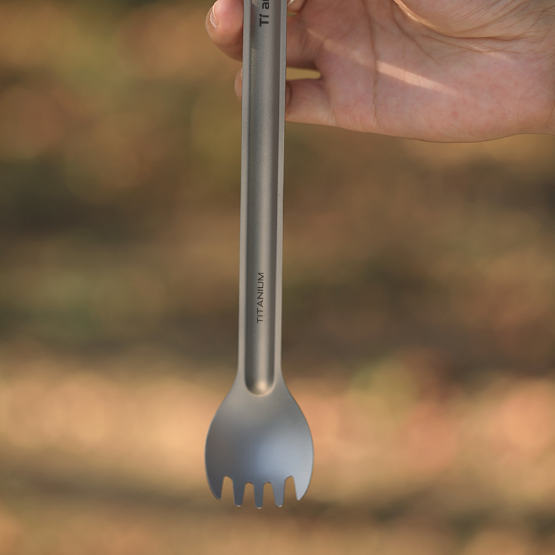 Tiartisan 순수 티타늄 칼 붙이 초경량 롱 핸들 - Camp Spork Set 리뷰 및 가격